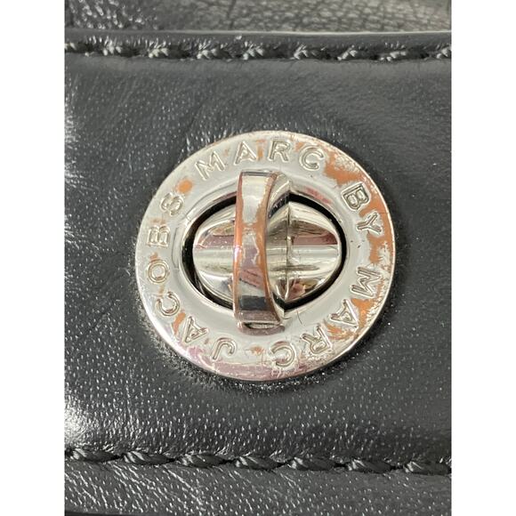 MARC BY MARC JACOBS SMALL BLACK LEATHER WOMENS CROSSBODY BAG - Picture 7 of 16